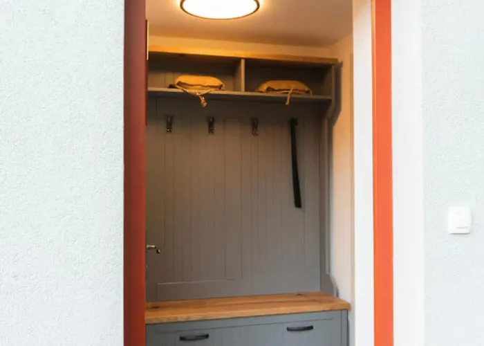 アパート With Excellent Location ボーヒニ