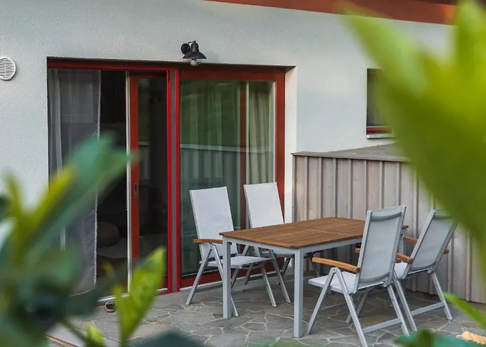 アパート With Excellent Location *