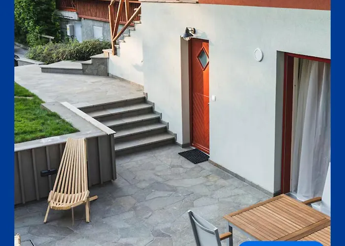 アパート With Excellent Location